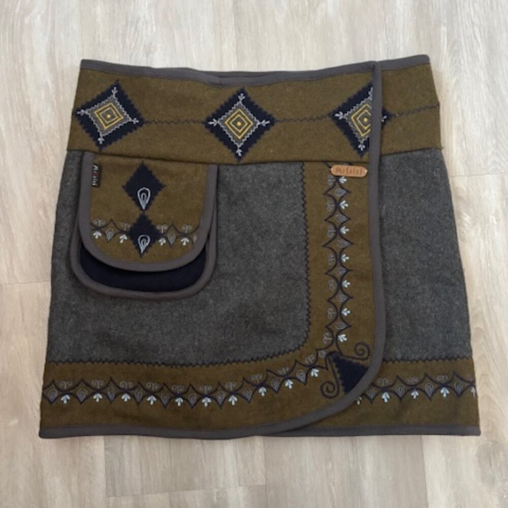 Vintage Moshiki Wool Patchwork Short Wrap Skirt - Size 2